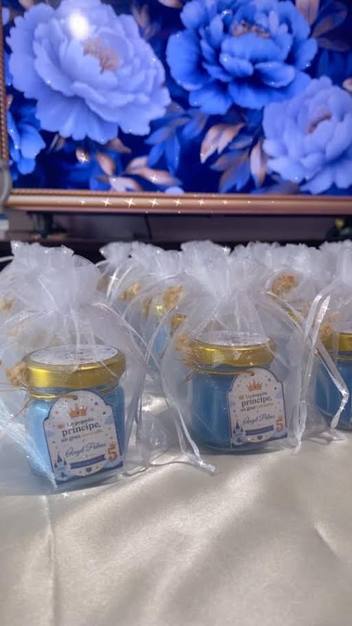 Mini 1.5 oz jar candles with personalized round labels